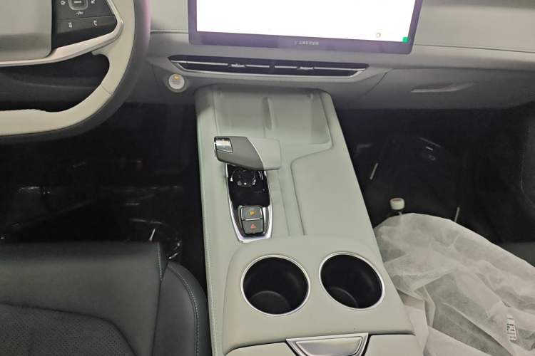 Used Changan UNI-Z New Energy 2025 Model, Smart New Blue Whale 125km Battleship+ Version
