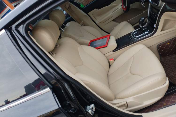 Used CHANGAN Raeton 2014 1.8T Automatic Elite Anniversary Edition China IV Standard
