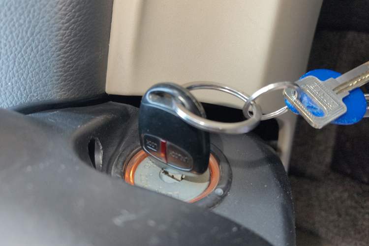 Used Mitsubishi Pajero Sport 2013 3.0L Automatic 4x4 Flagship Edition Vehicle Key