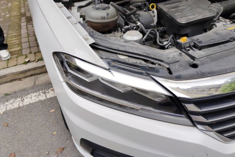 Used Volkswagen Lavida 2021 1.5L Automatic Fashion Edition Right Front Headlight