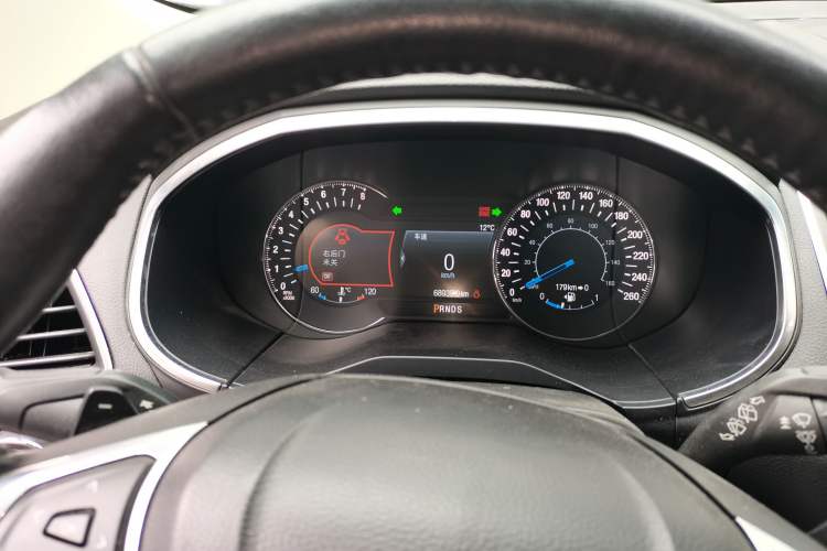 Used Ford Edge 2016 EcoBoost 245 Four-Wheel Drive Titanium 7-Seater