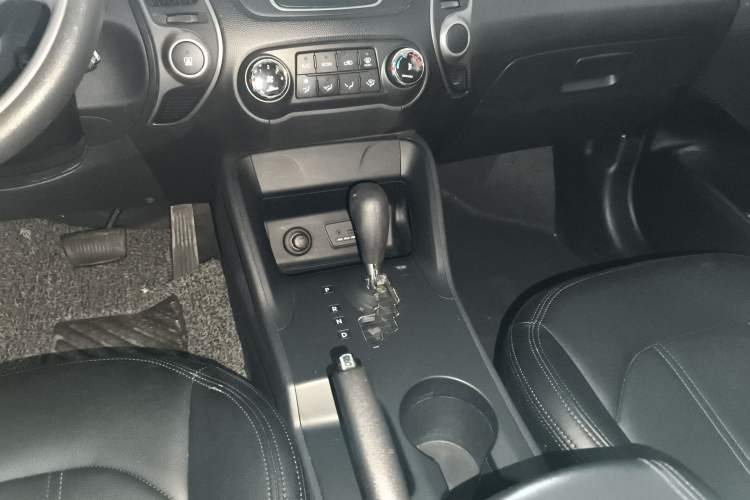 Used Hyundai ix35 2015 2.0L Automatic 2WD Comfort Edition China IV Standard
