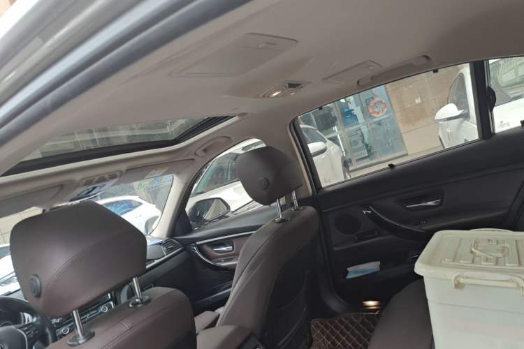 Used BMW 3 Series 2019 320Li Fashion Model
