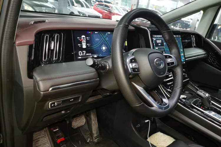 Used GAC Trumpchi M8 2024 Master Series 400T Prestige Edition