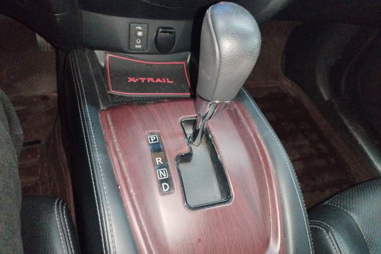 Used Nissan X-Trail 2015 2.0L CVT Comfort MAX Edition 2WD
