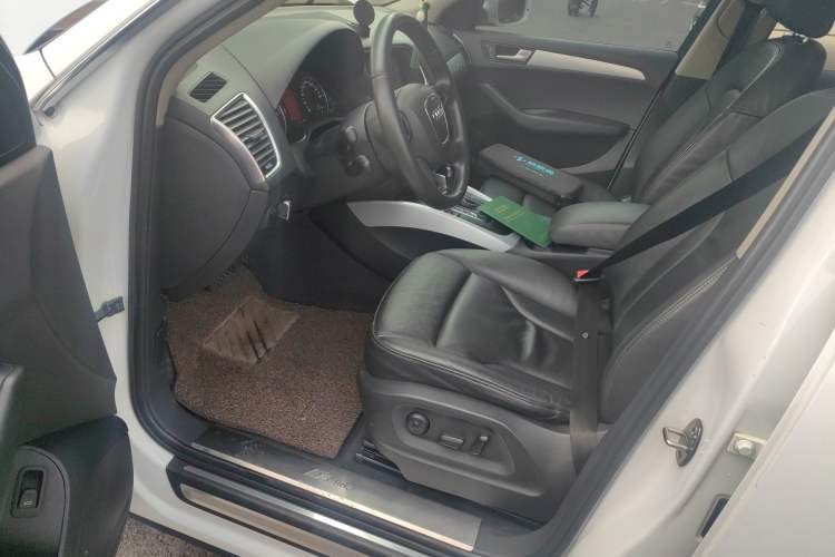 Used Audi Q5 2012 2.0TFSI Technology Model Driver Seat