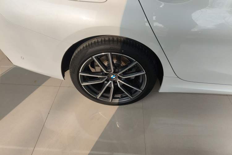 Used BMW 3 Series 2023 325Li M Sport Package