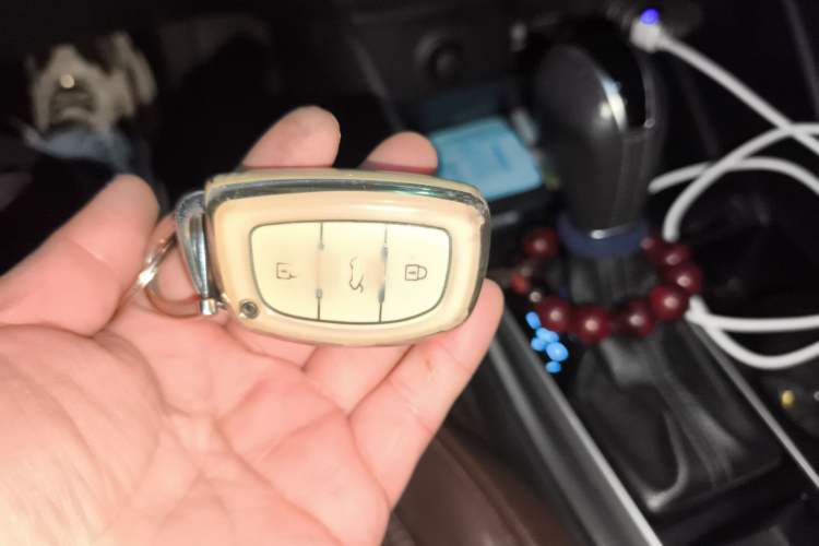 Used Hyundai Tucson 2018 1.6T Dual-Clutch Two-Wheel Drive 15th Anniversary Special Edition Vehicle Key