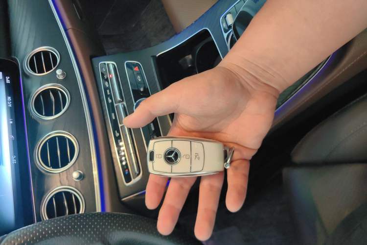 Used Mercedes-Benz E-Class 2018 Facelift E 200 L Sport 4MATIC