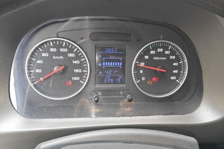 Used Iveco Power Daily 2017 2.5T Classic A37 High-Roof 7-Seater Passenger Van 47Z5 Instrument Cluster