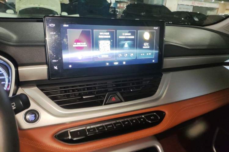 Used Geely Auto Vision X6 2020 1.4T CVT Luxury Edition Audio And AC Panel