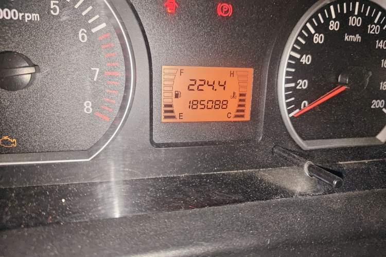 Used FORTHING Lingzhi 2012 Commercial Version 1.6L Base Model
