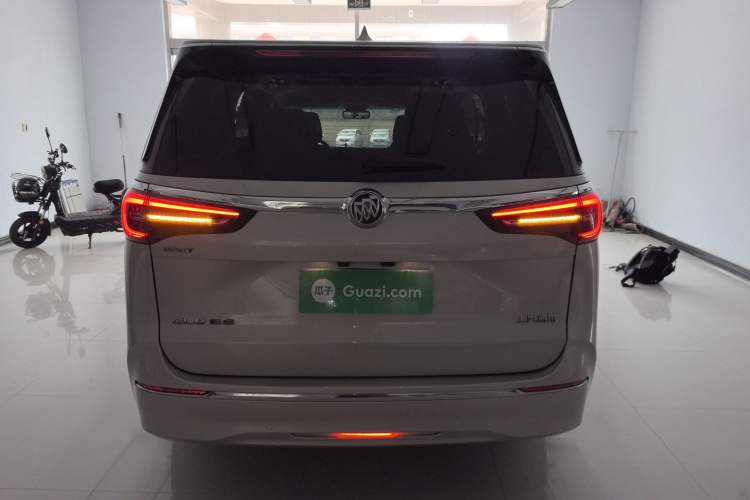 Used Buick GL8 2022 ES Land Cruiser 653T Luxury Model