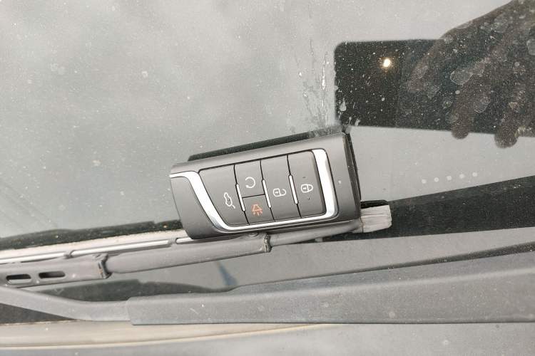 Used GAC Trumpchi M6 2019 270T Automatic Prestige Edition (7-seater) China V Standard Vehicle Key