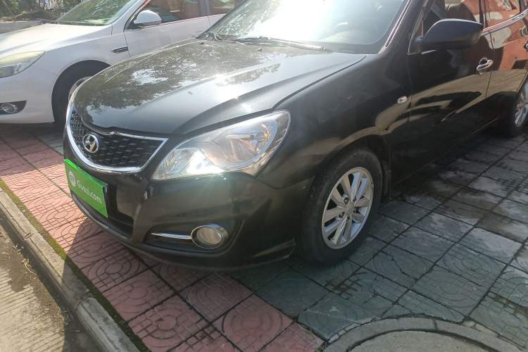 Used Hyundai Celesta 2015 1.6L Automatic Comfort Model Left Front Headlight