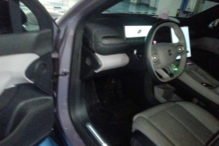 Used Nio EC6 2023 75 kWh Driver Seat