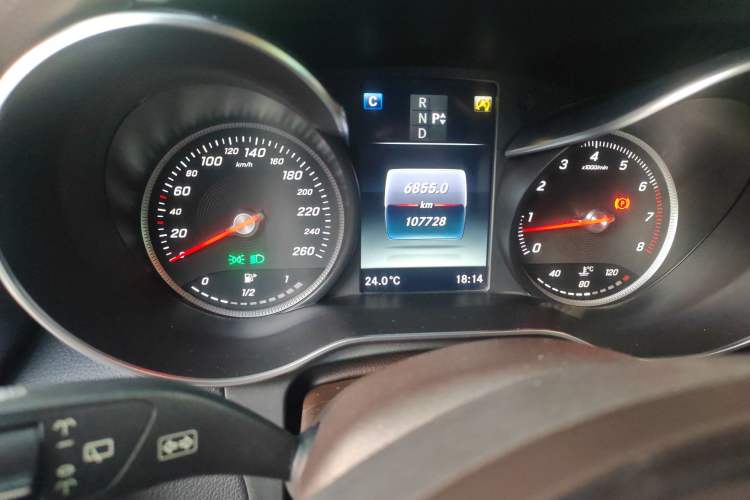 Used Mercedes-Benz GLC 2017 GLC 260 4MATIC Luxury Model
