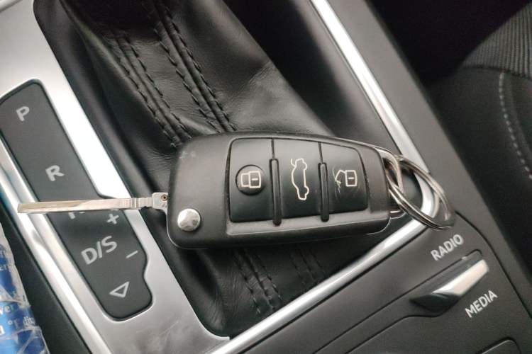 Used Audi Q2L 2021 35 TFSI Progressive Dynamic Edition
