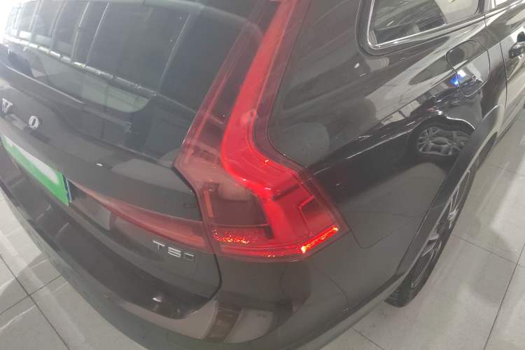 Used Volvo V90 2017 Cross Country T5 AWD Prestige Edition Right Rear Taillight