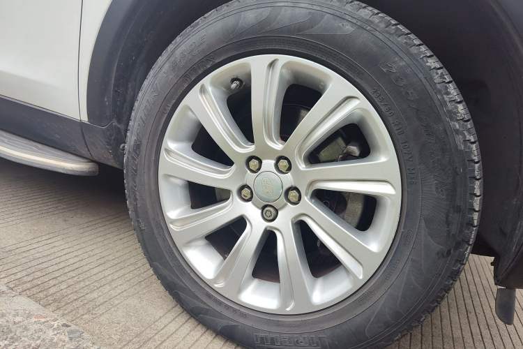 Used Land Rover Discovery Sport 2016 2.0T SE
