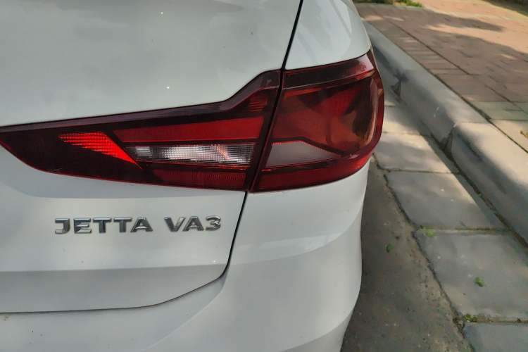 Used Jetta VA3 2019 1.5L Automatic Enjoyment Edition Exterior 3