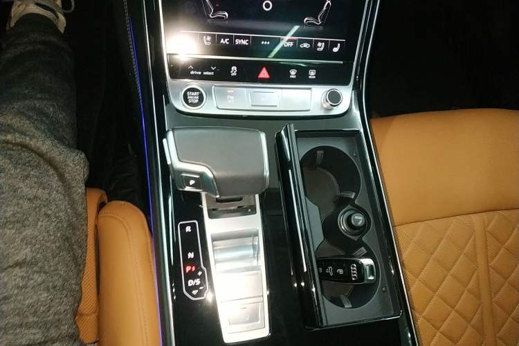 Used Audi A8 2024 A8L 50 TFSI quattro Prestige Edition
