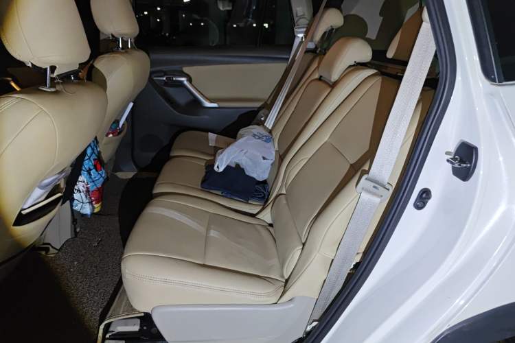 Used Toyota Verso 2015 180E CVT Crossover Edition