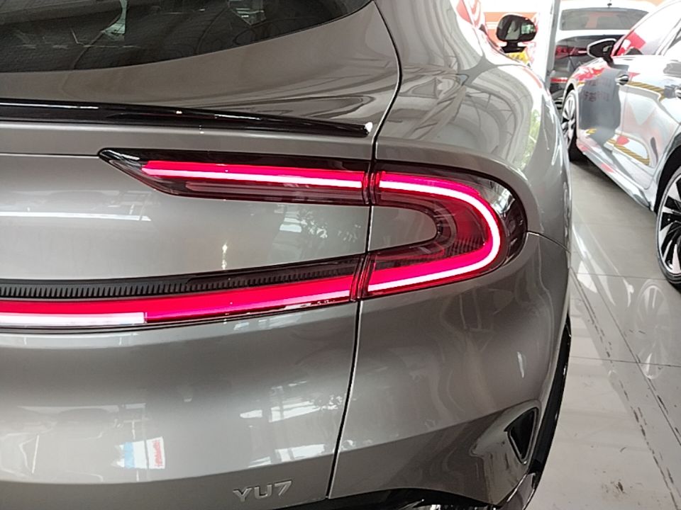 Xiaomi Auto YU7 2025 Ultra-Long Range Rear-Wheel Drive Version — снимка 9