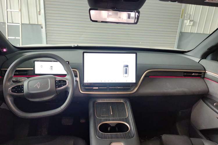 Used Dongfeng eπ eπ008 2024 210Max Range-Extended Version 6 Seats Center Console