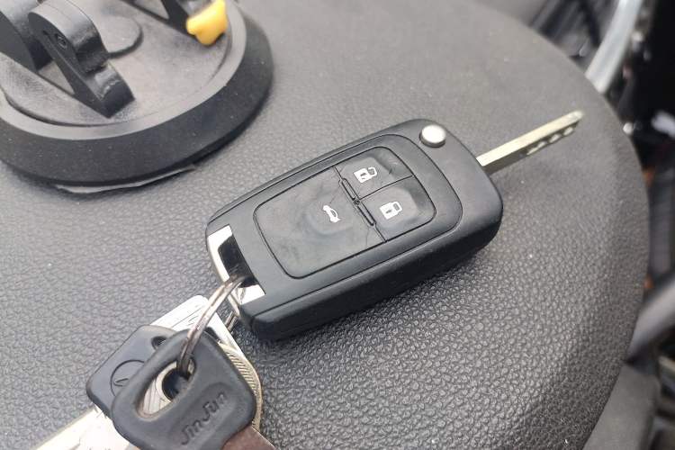 Used Buick Encore 2014 1.4T Automatic Two-Wheel Drive Urban Elite Model Vehicle Key