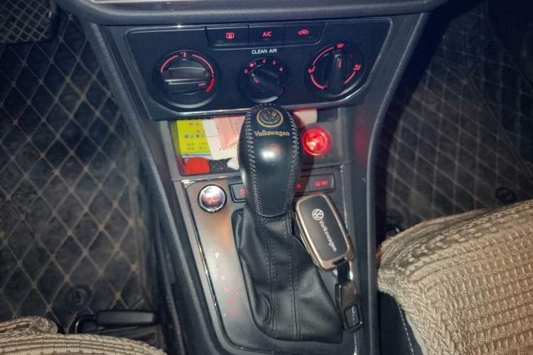 Used Volkswagen Lavida 2017 1.6L Automatic Comfort Edition
