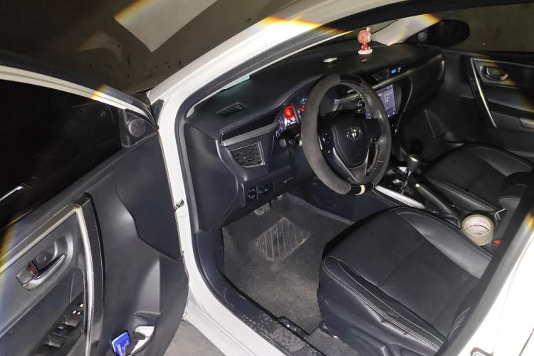 Used Toyota Corolla 2014 1.6L CVT GL-i Leather Edition
