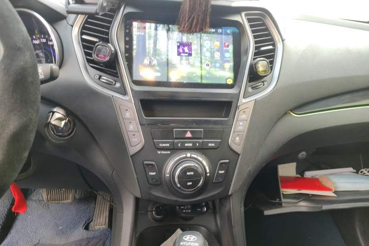 Used Hyundai Grand SantaFe 2013 3.0L 7-Seater 4x4 Flagship Edition
