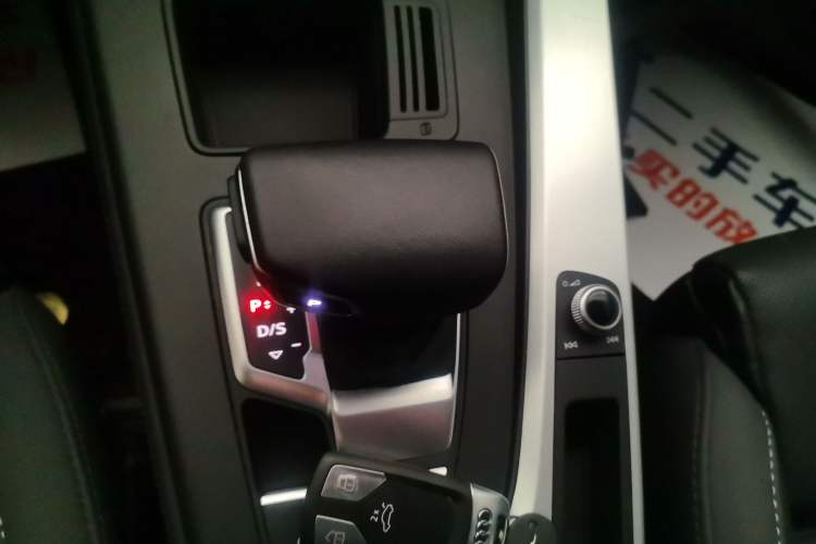 Used Audi A4L 2022 40 TFSI Luxury Dynamic Model