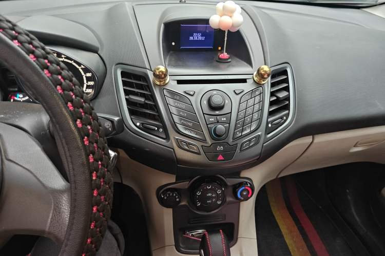 Used Ford Fiesta 2013 Sedan 1.5L Automatic Fashion Edition
