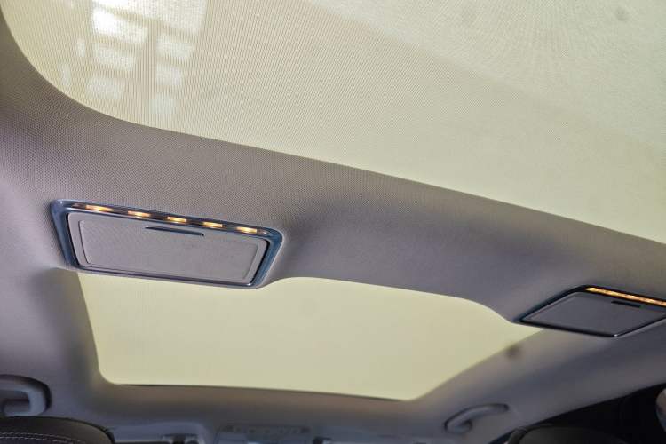 Used Mercedes-Benz C-Class 2015 Revised C 200 L Sport Edition Headliner