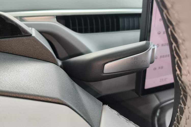 Used XPeng MONA M03 2024 620 with Ultra-Long Range
