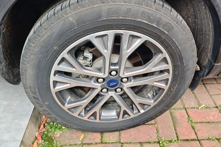 Used Ford Escape 2020 EcoBoost 245 Two-Wheel-Drive Titanium Edition