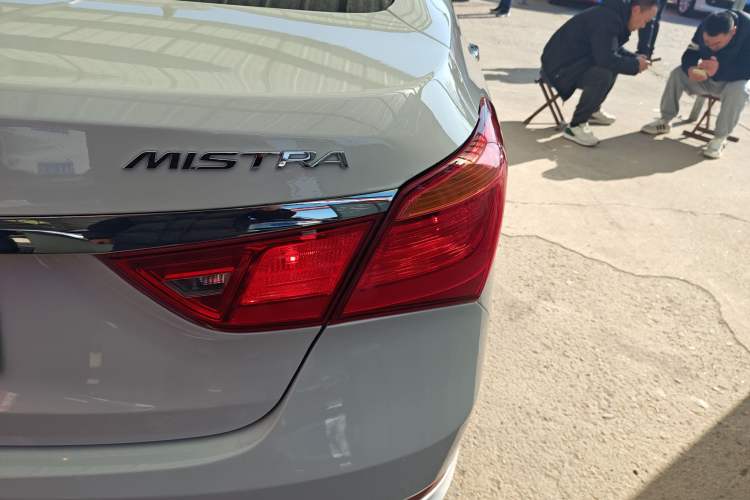 Used Hyundai Mistra 2014 1.8L Automatic Smart GLS