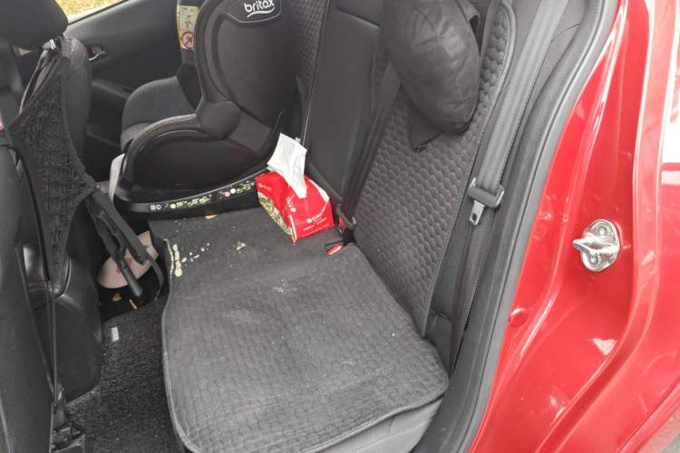 Used Mazda 3 Axela 2016 Sedan 1.5L Automatic Luxury Model