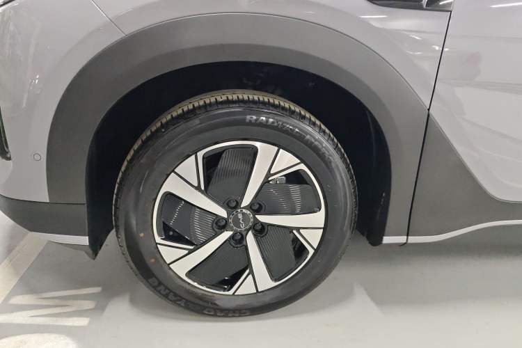 Used BYD Sealion 05 EV 2025 520 km Smart Cruise Version Left Front Wheel Hub