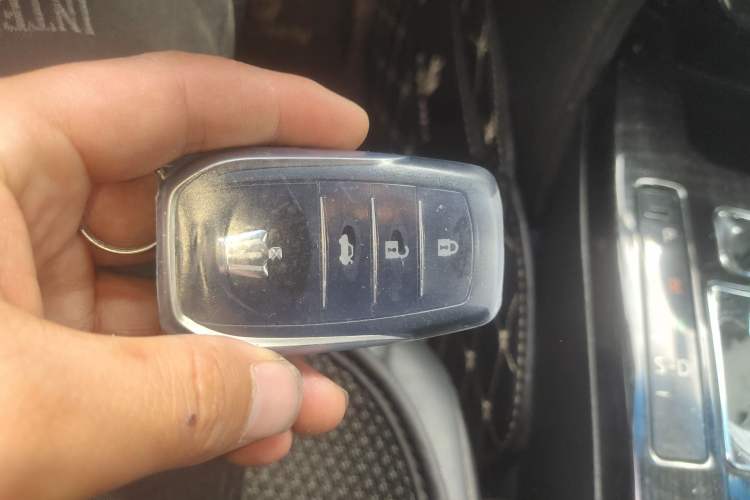 Used Toyota Crown 2015 2.0T Fashion Edition