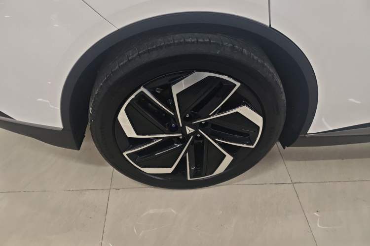 Used Deepal L07 2026 Model 660Ultra Huawei Qiankun Intelligent Driving ADS SE Edition
