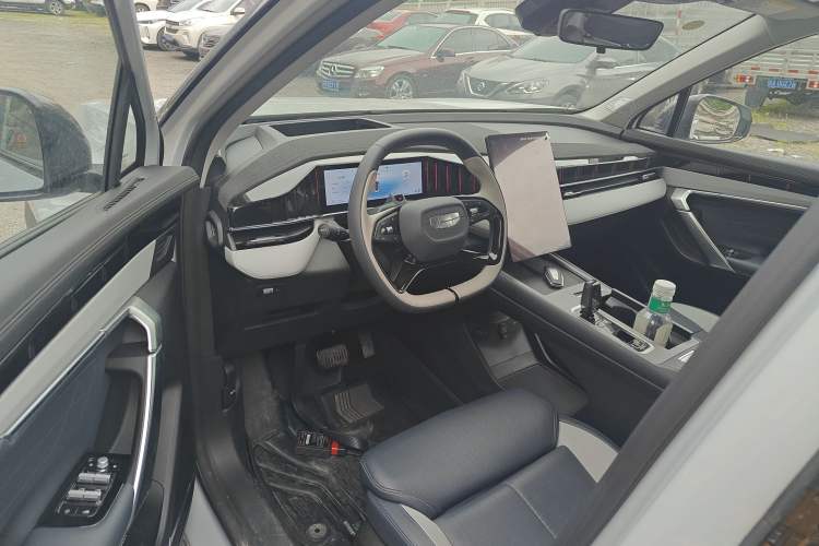 Used Geely Auto FX11 2024 1.5TD DCT Flagship Edition
