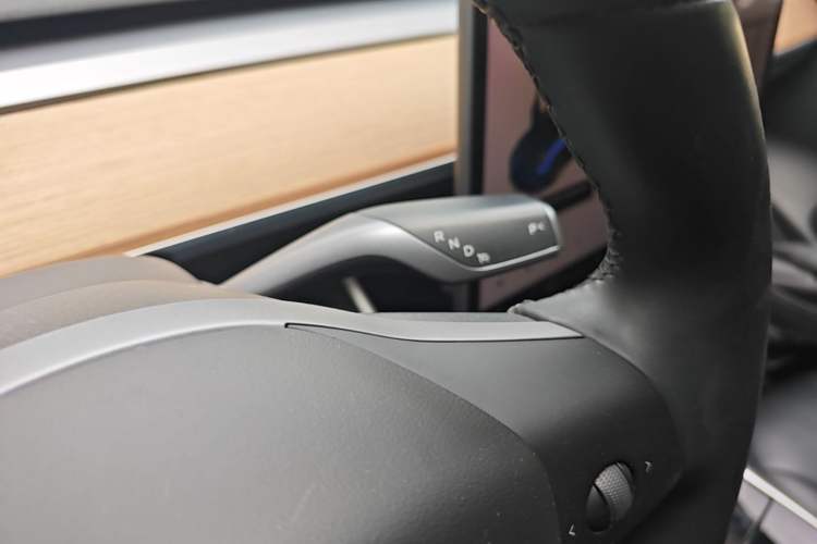 Used Tesla Model 3 2019 Long-Range All-Wheel-Drive Version
