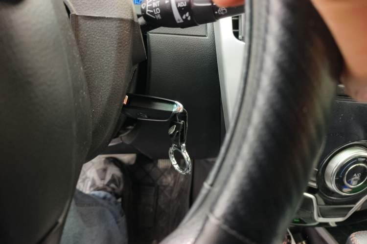 Used Luxgen U6 SUV 2015 1.8T Enhanced Charm Edition Vehicle Key