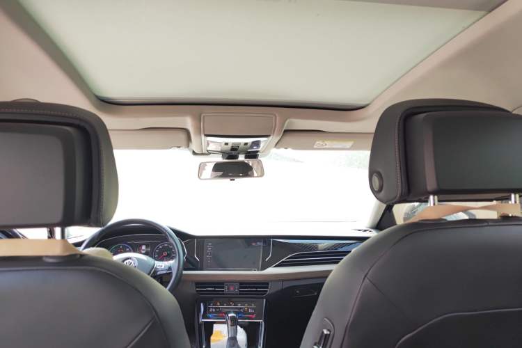 Used Volkswagen Passat New Energy 2020 430 PHEV Hybrid Luxury Edition China VI Standard Headliner