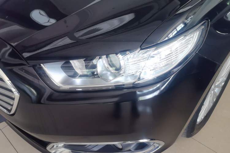 Used Ford Taurus 2017 EcoBoost 180 Luxury Model