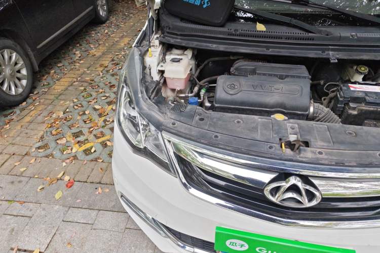 Used CHANGAN KAICHENG Oushang A600 2016 1.5L Manual Luxury 7-Seater Right Front Headlight