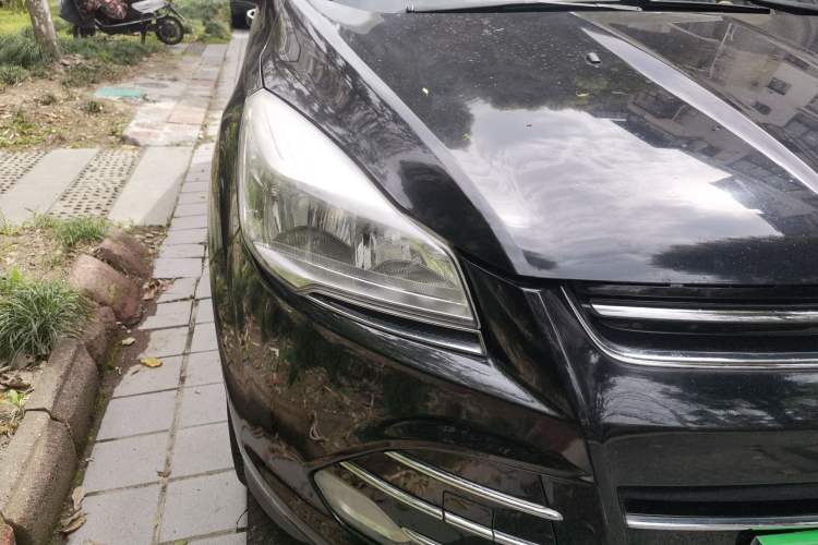 Used Ford Kuga 2013 1.6L GTDi Two-Wheel-Drive Trend Model
